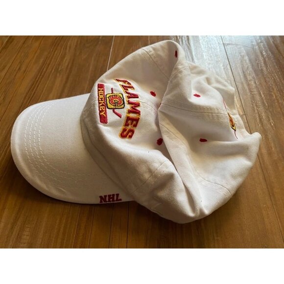 Calgary Flames White One Size Hat - Picture 4 of 4